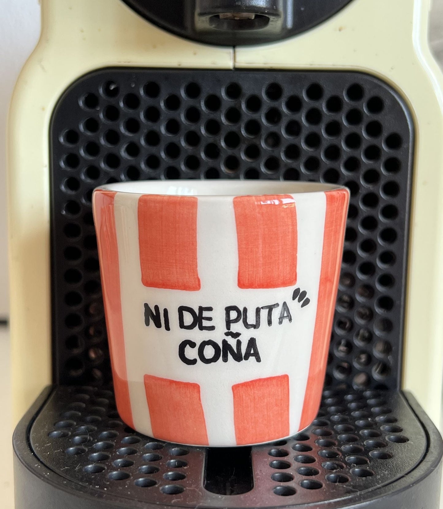 Ni de puta coña